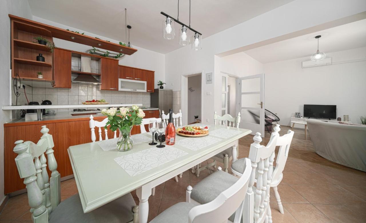 Apartman Rusula Vodice Ngoại thất bức ảnh